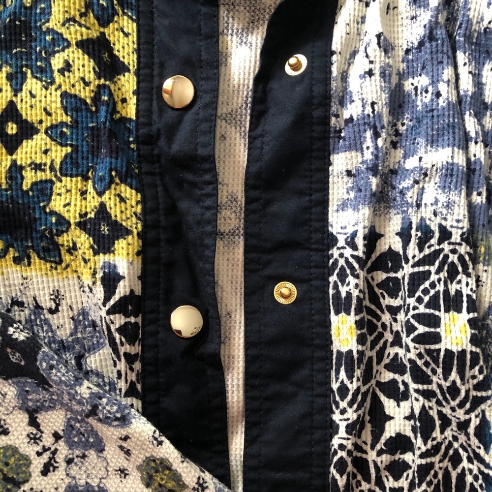 Jacket - Picture 2 of 4